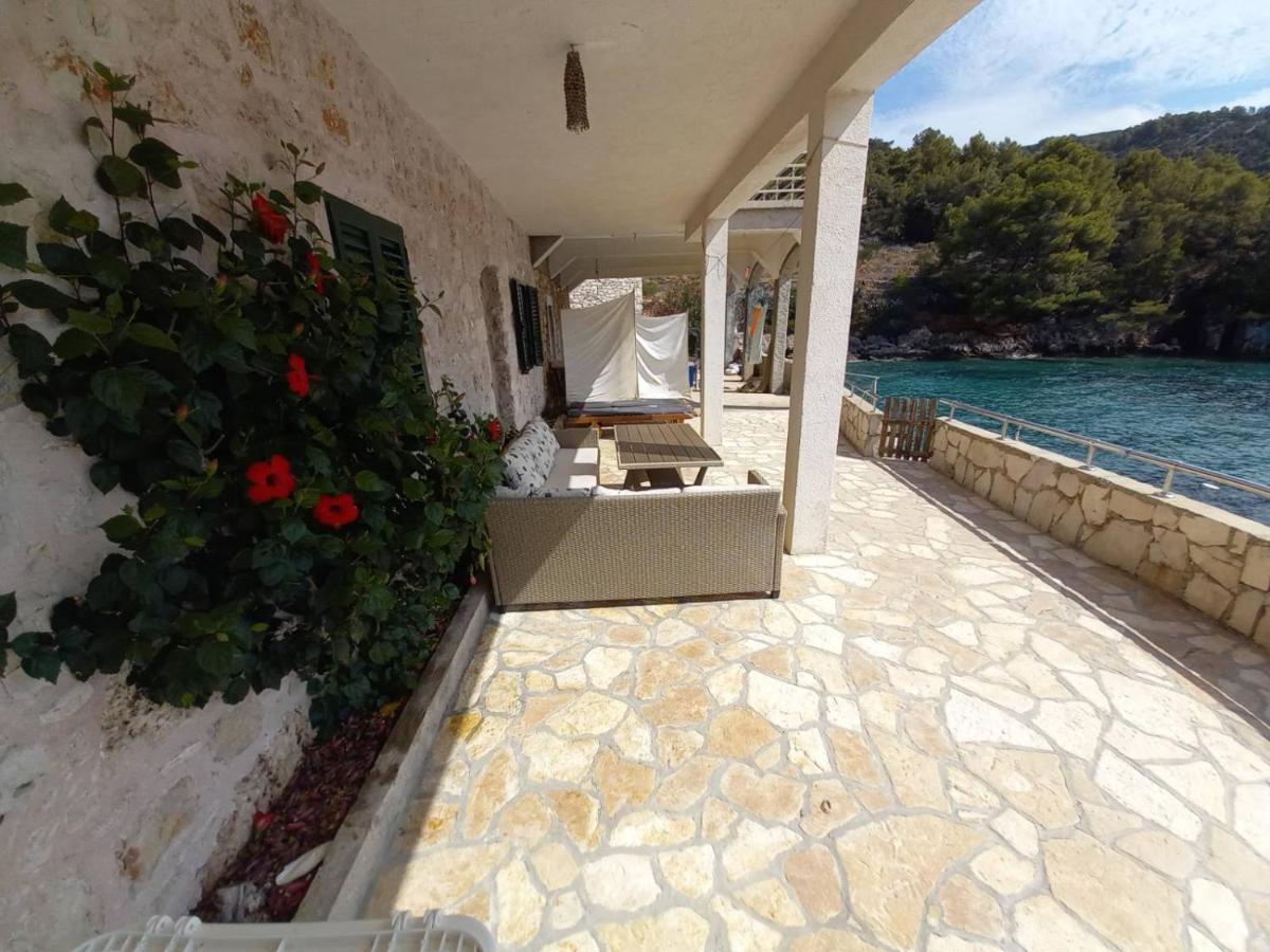 Robinson Medvidna Hvar Apartment *
